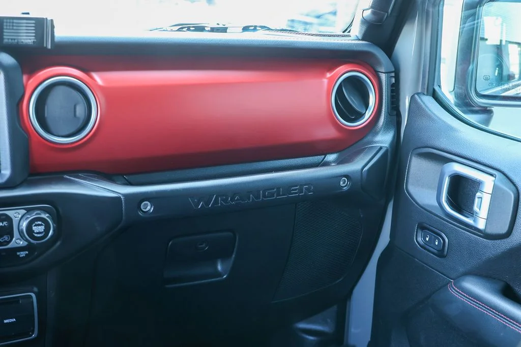 Used 2020 Gray Jeep Rubicon image 41