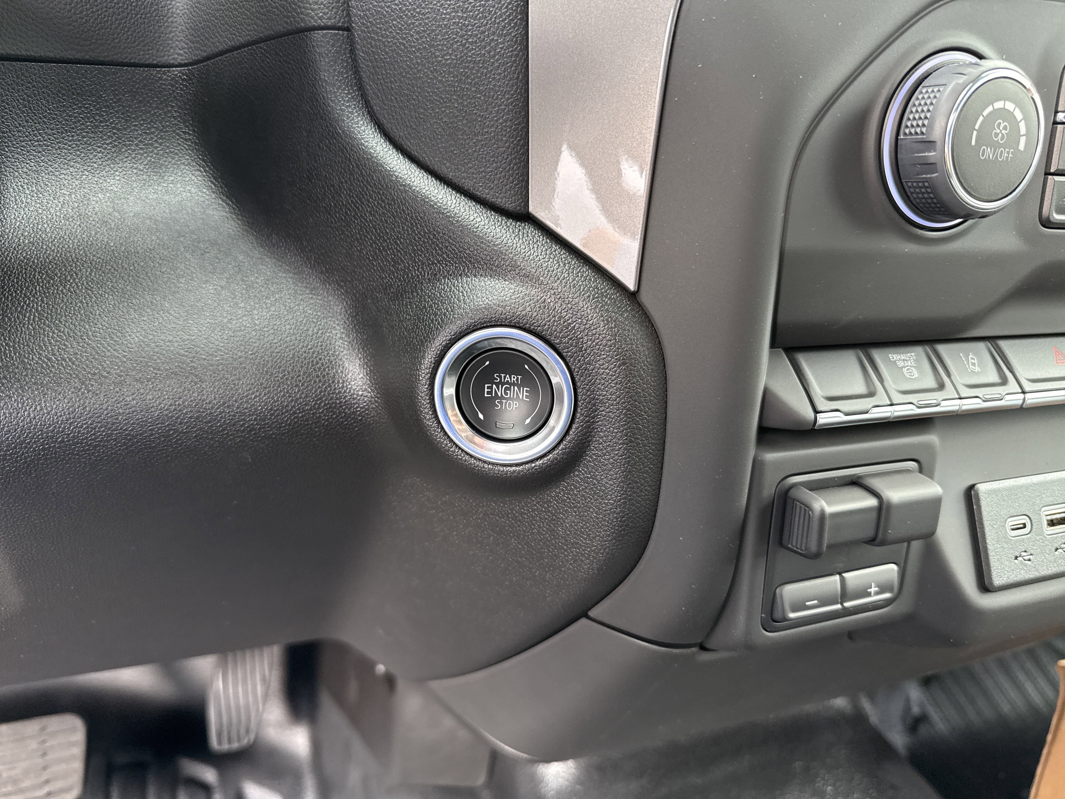 2025 Chevrolet Silverado 3500 HD Work Truck - Photo 17