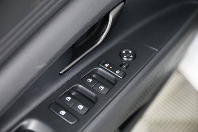 2026 Hyundai Elantra SEL - Photo 15