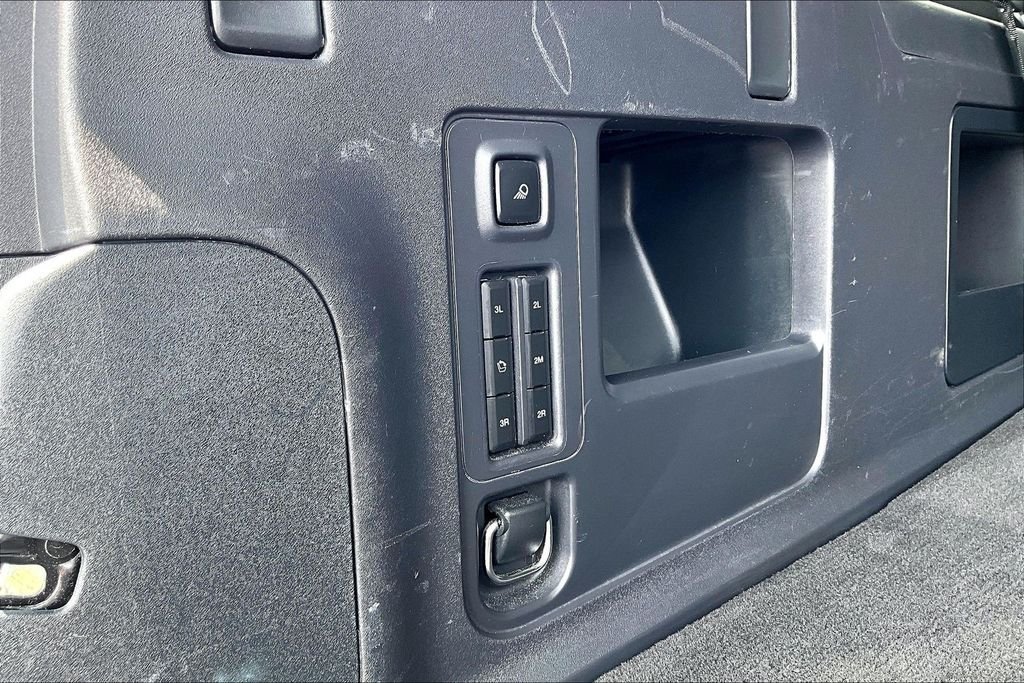 Used 2025 Silver Metallic Ford Active image 35