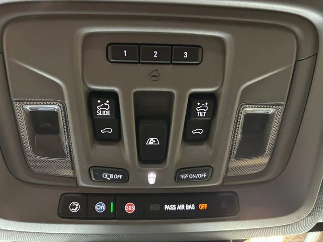 Used 2024 Silver GMC Denali image 23