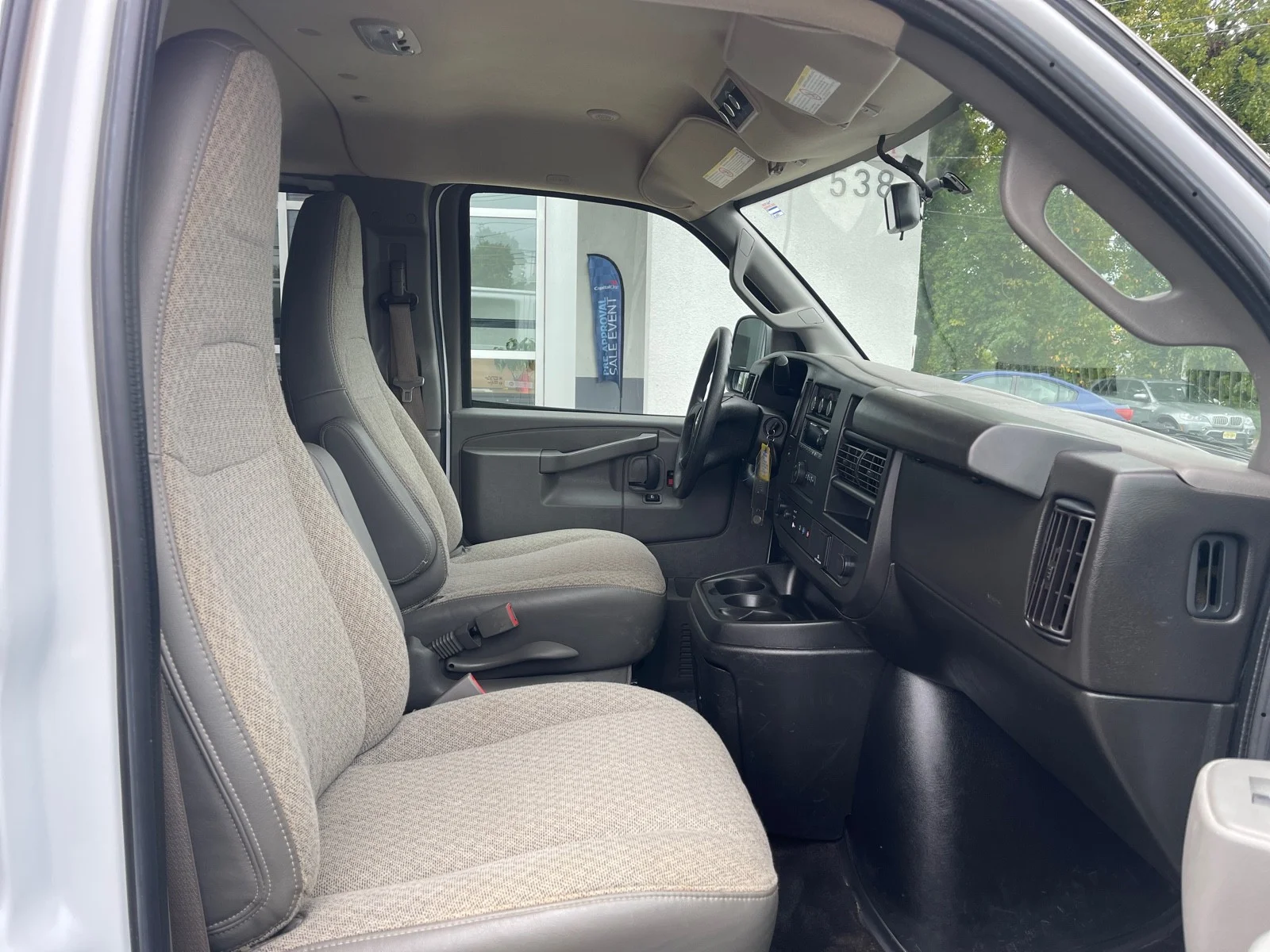 2023 Chevrolet Express Passenger LS - Photo 37