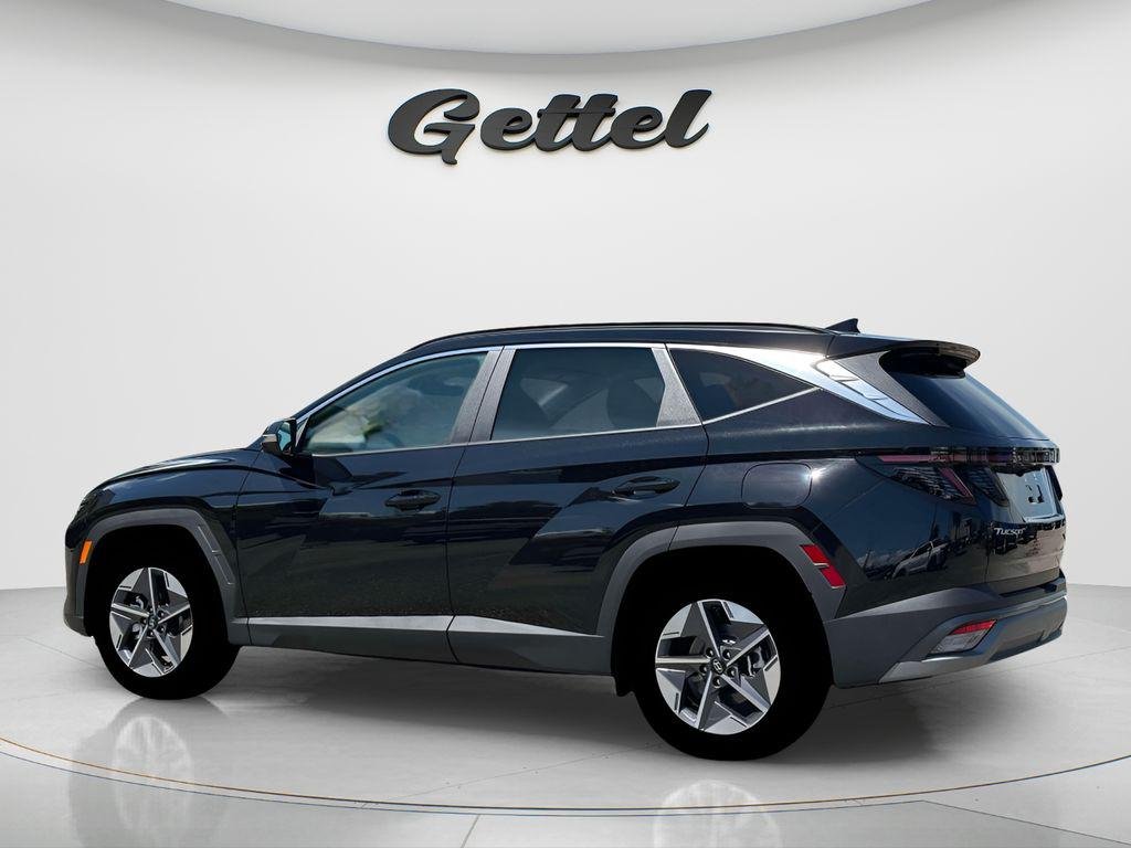 New 2026 Black Hyundai SEL Premium FWD image 30