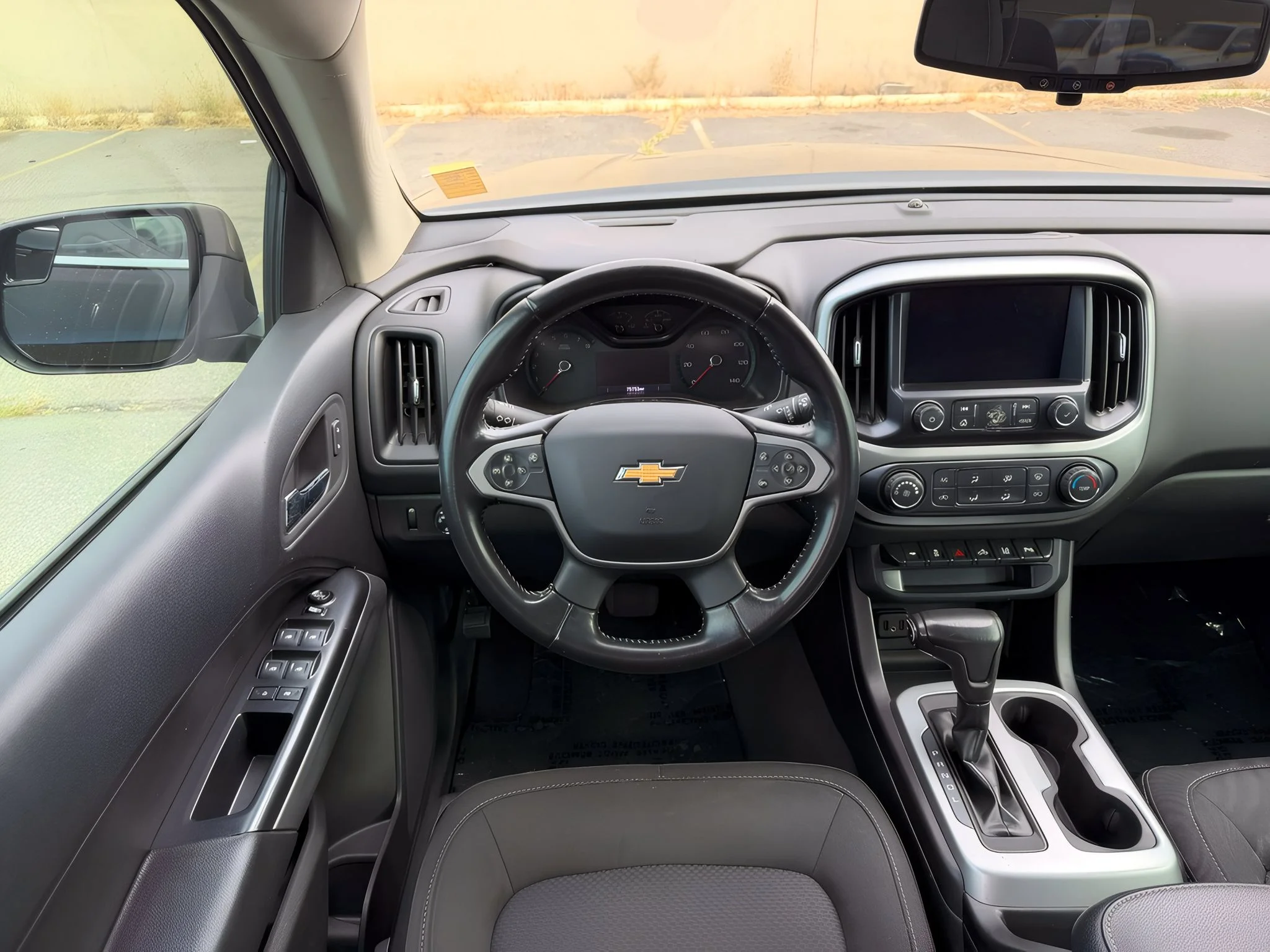 2020 Chevrolet Colorado LT - Photo 17