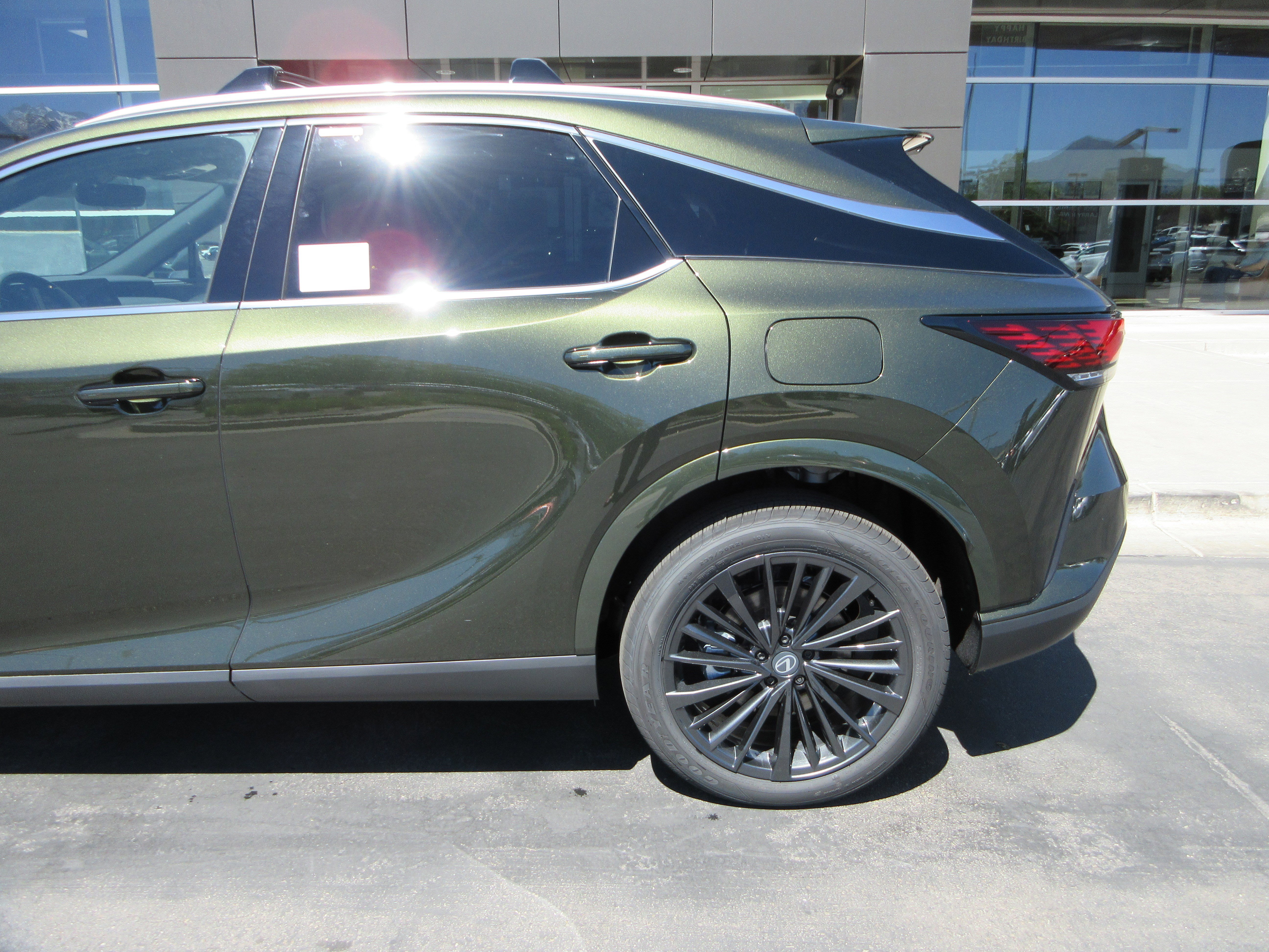 New 2026 Nori Green Pearl Lexus PREMIUM image 4