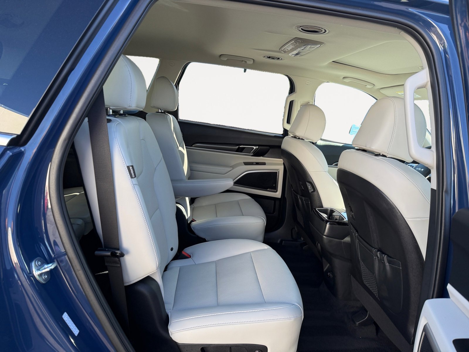 Used 2024 Midnight Lake Blue KIA S image 18