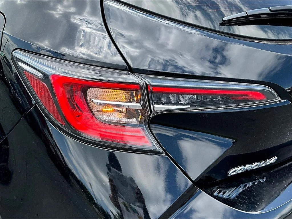 Used 2019 Midnight Black Metallic Toyota SE image 24