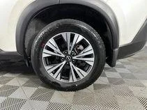 Used 2023 Pearl White Tricoat Nissan SV image 8