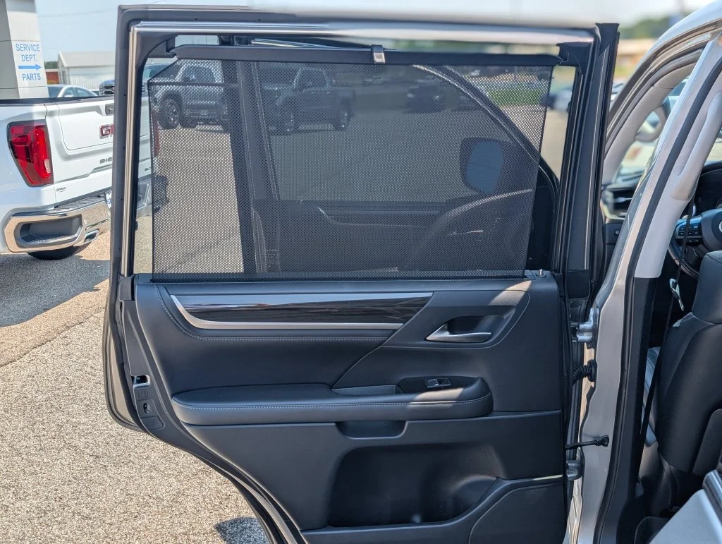 Used 2018 Silver Lexus 570 image 34