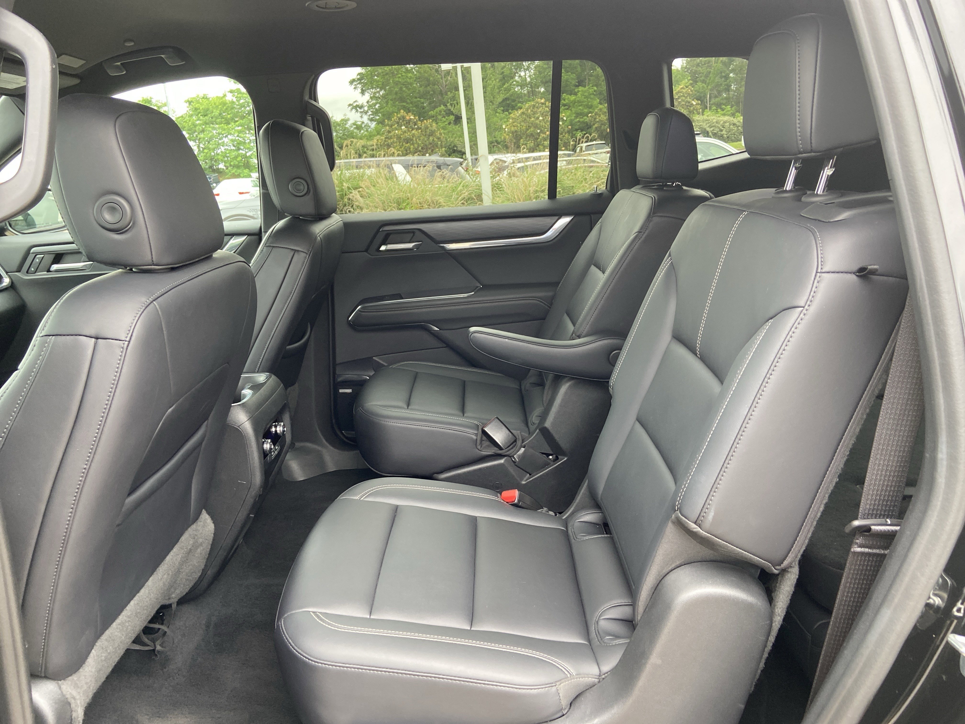 2024 GMC Acadia Elevation - Photo 13