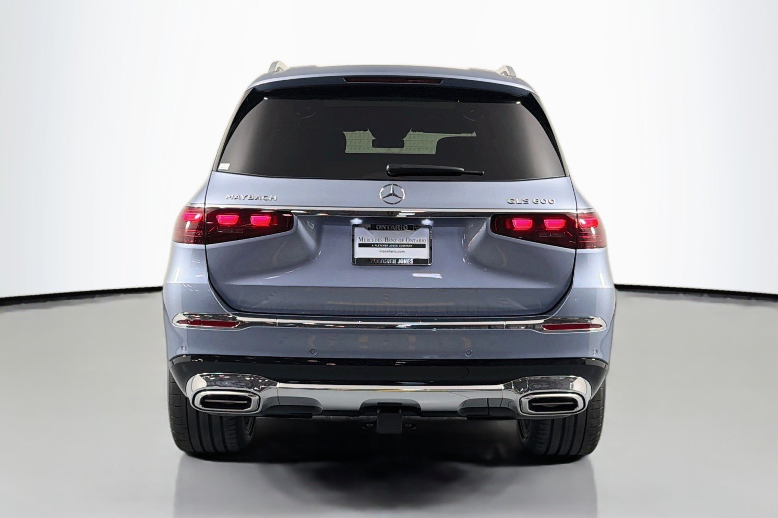 New 2026 MANUFAKTUR Cote d Azur Light Blue Metallic Mercedes-Benz Maybach GLS 600 4MATIC® SUV image 3