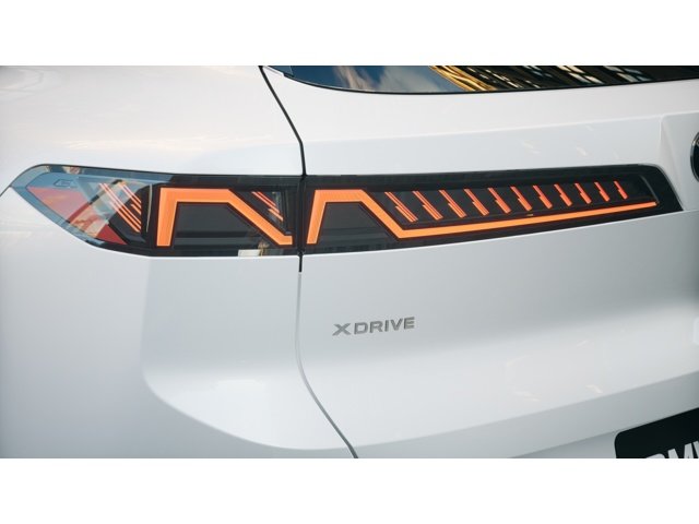 New 2027 White Metallic BMW  image 8