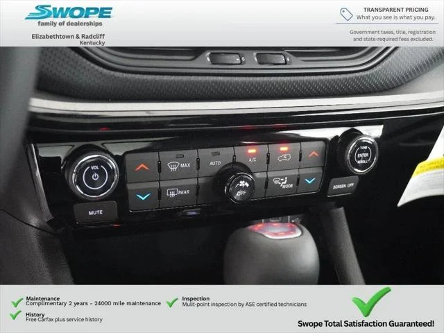 New 2026 Bright White Clear-Coat Exterior Paint Jeep Trailhawk image 21