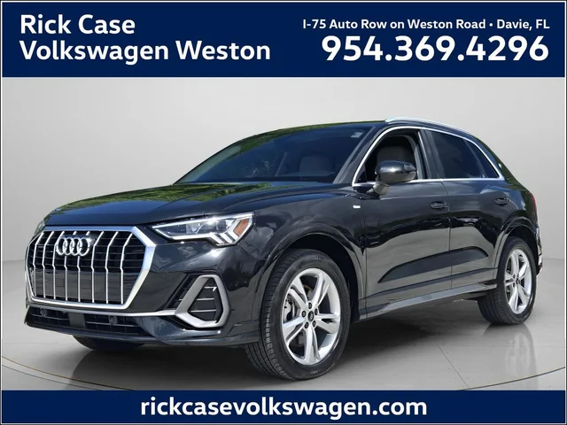 2023 Audi Q3 Premium