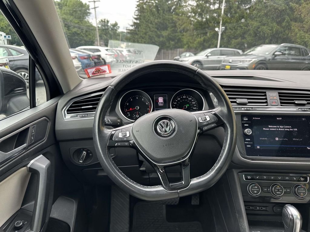 Used 2019 Black Volkswagen 2.0T SE image 12
