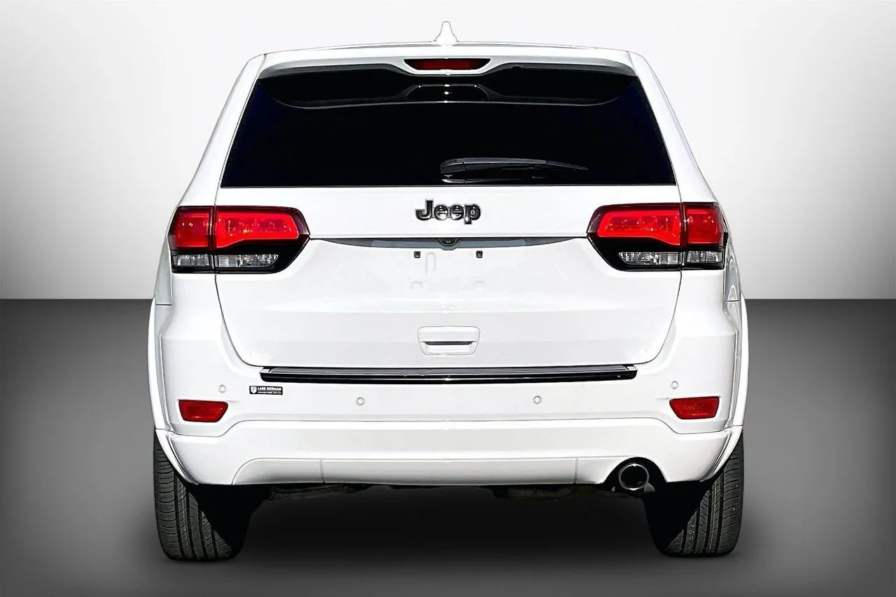 Used 2017 White Jeep Altitude image 7