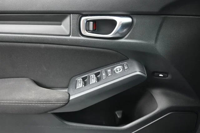 2025 Honda Civic Sport - Photo 24