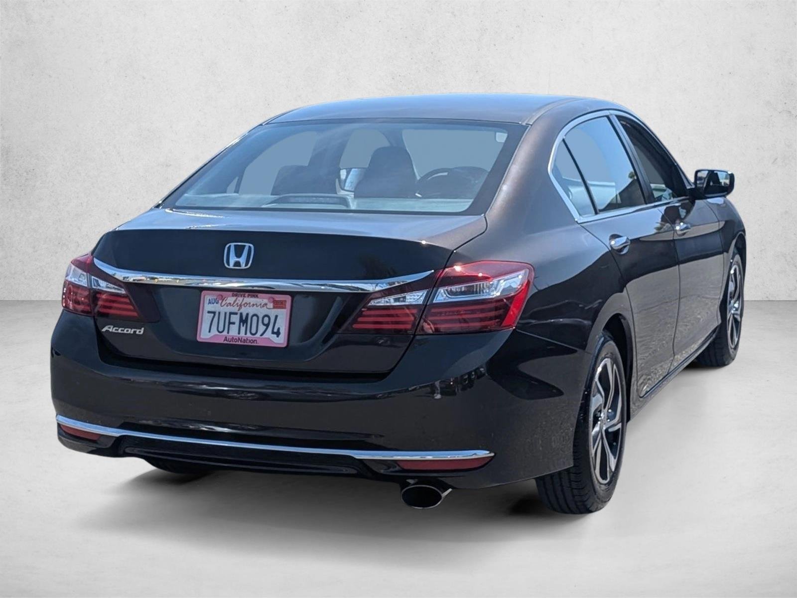 Used 2016 Kona Coffee Metallic Honda LX image 5