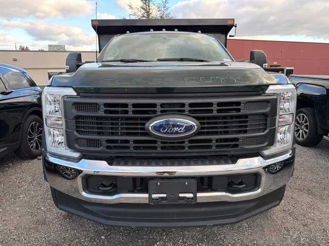 Used 2023 White Ford XL image 2