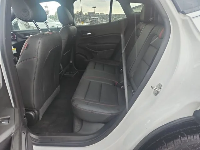 Used 2024 Summit White Chevrolet 2RS image 26