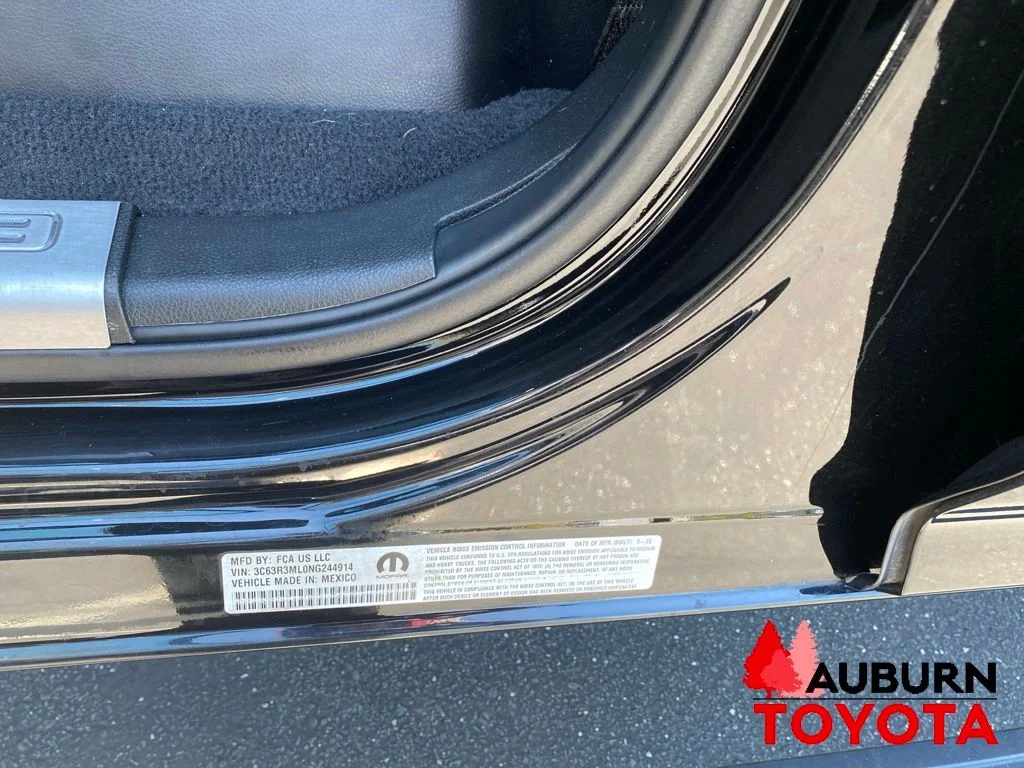 Used 2022 Diamond Black Crystal Pearlcoat Ram Laramie image 35