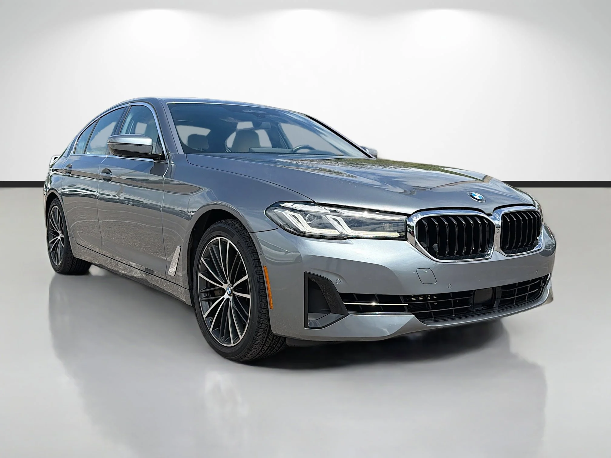 2021 BMW 5 Series 540i Sedan's photo