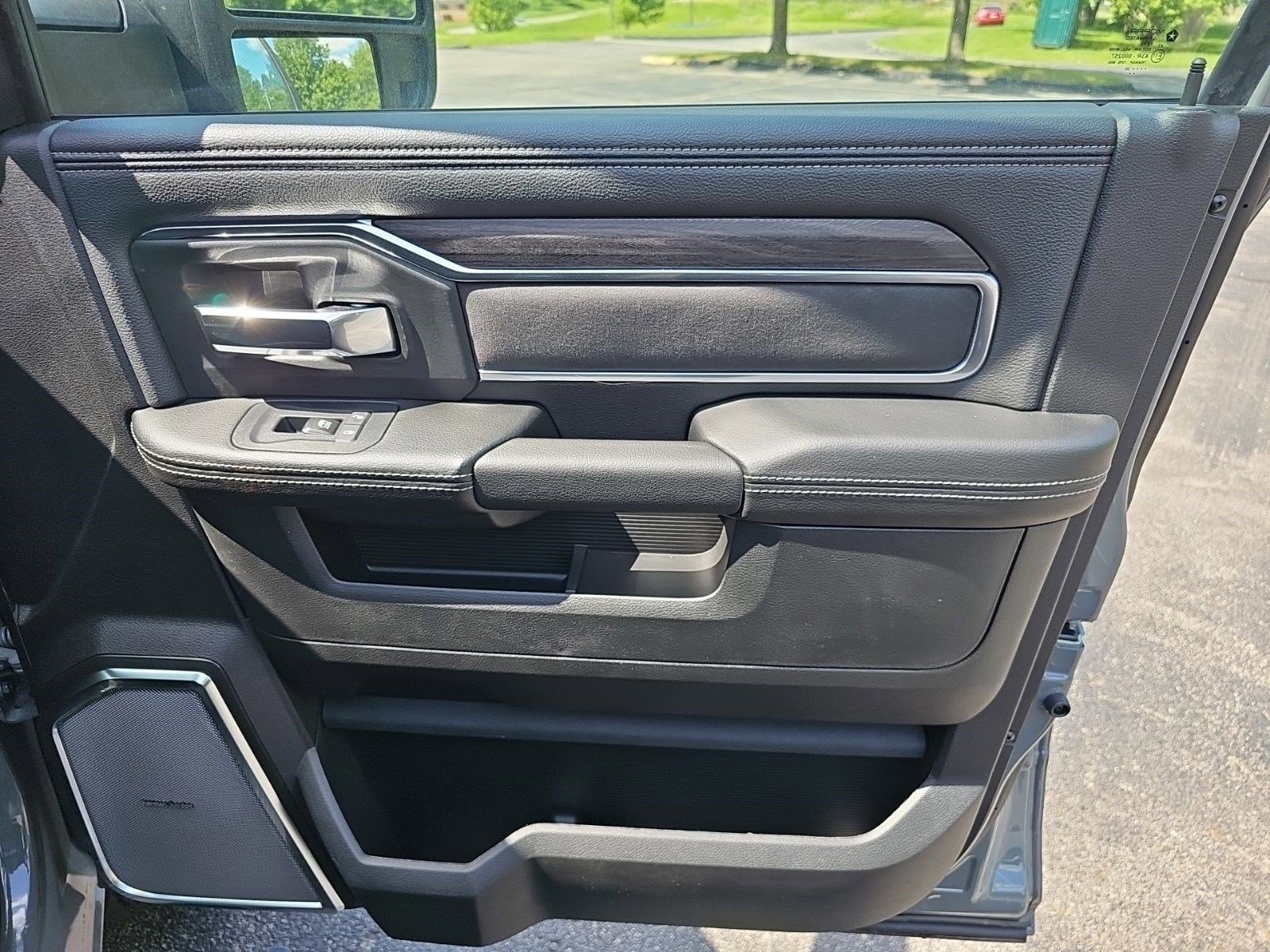New 2026 Ceramic Gray Clearcoat Ram Laramie image 14