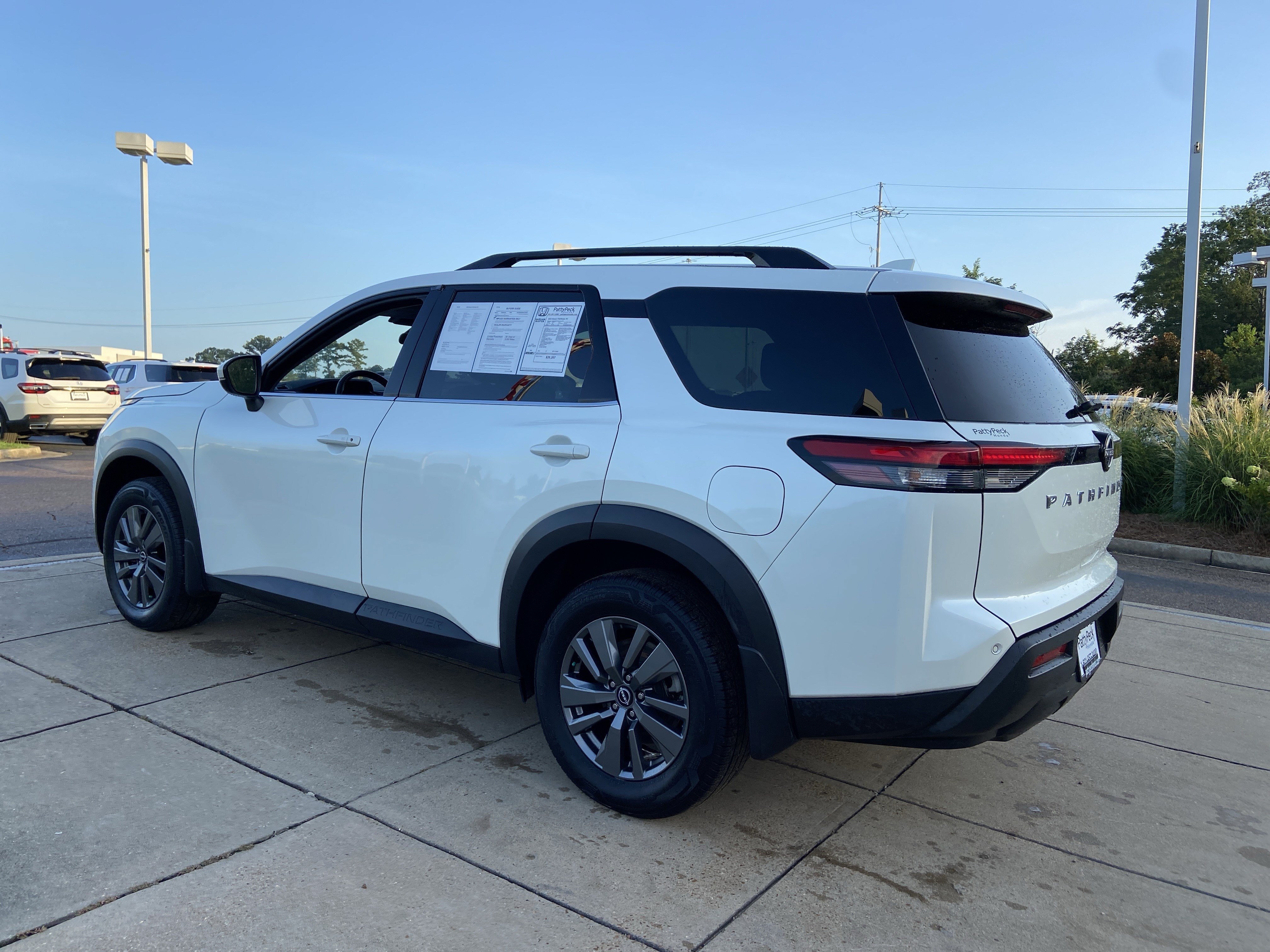 Used 2024 Pearl White Tricoat Nissan SV image 10