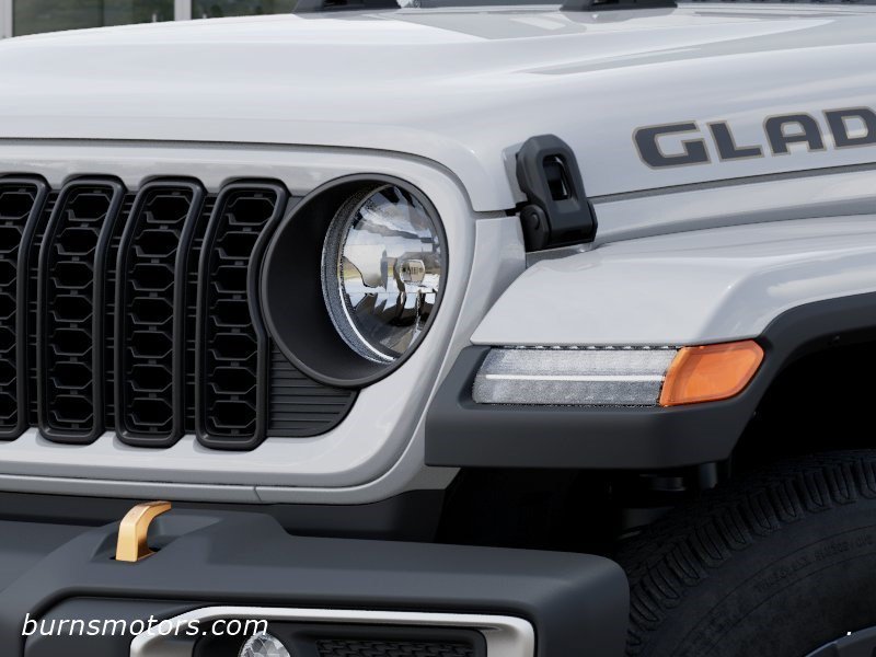 New 2026 Bright White Clear-Coat Exterior Paint Jeep 85th Anniversary Edition image 10
