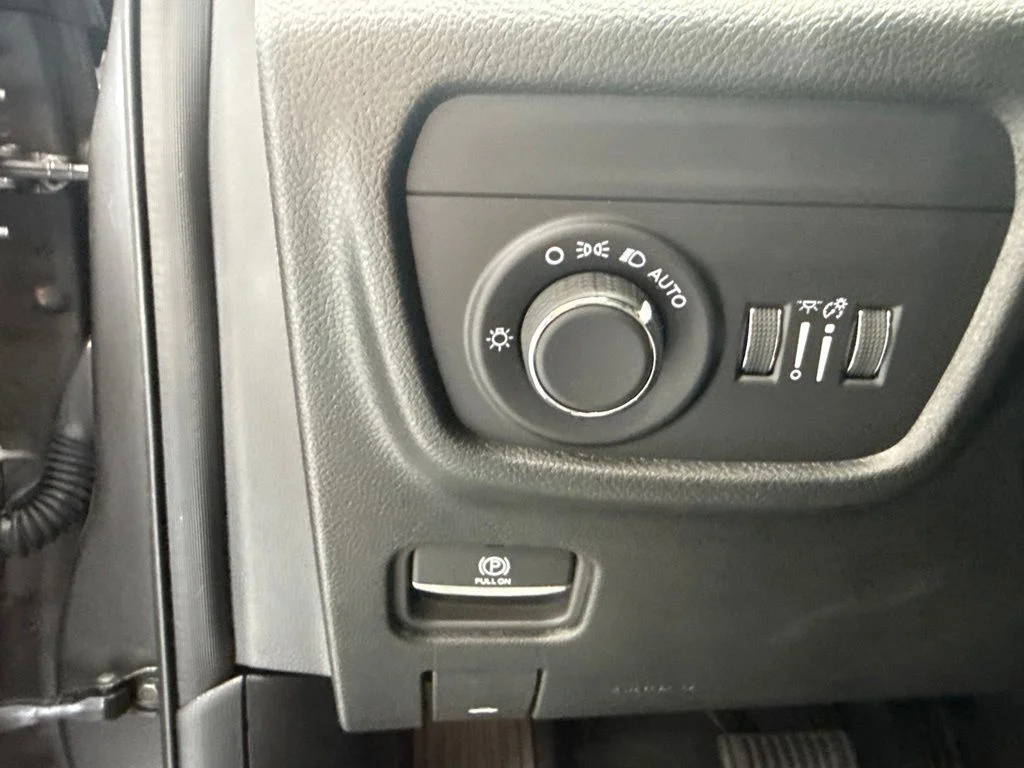 2025 Jeep Grand Cherokee Altitude - Photo 15