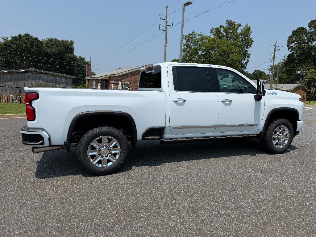 2026 Chevrolet Silverado 2500 HD High Country - Photo 9