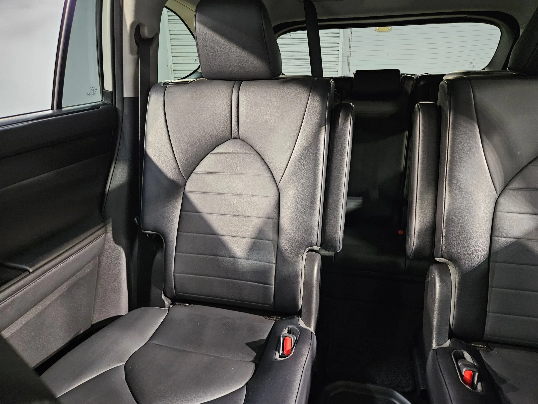 Used 2021 Blizzard Pearl Toyota XLE image 12