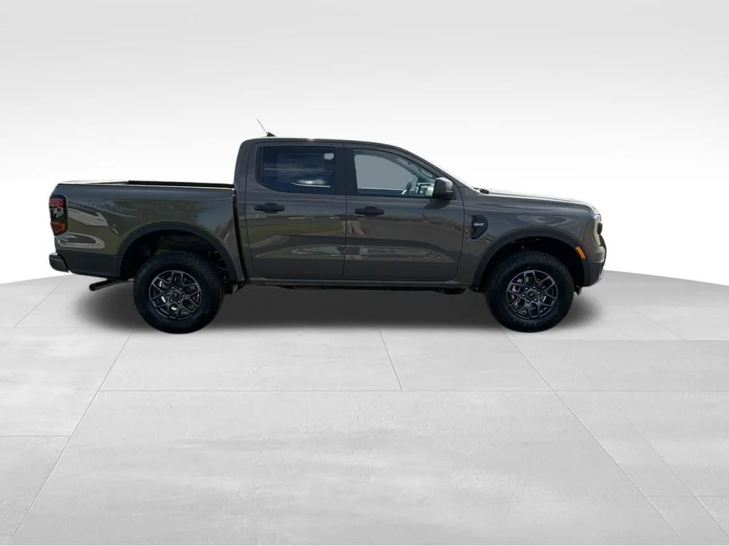 New 2026 Marsh Gray Ford XLT image 6