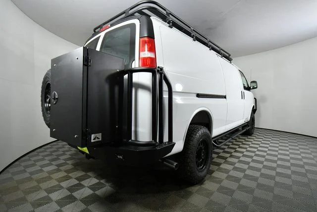 2025 Chevrolet Express Cargo Work Van - Photo 11