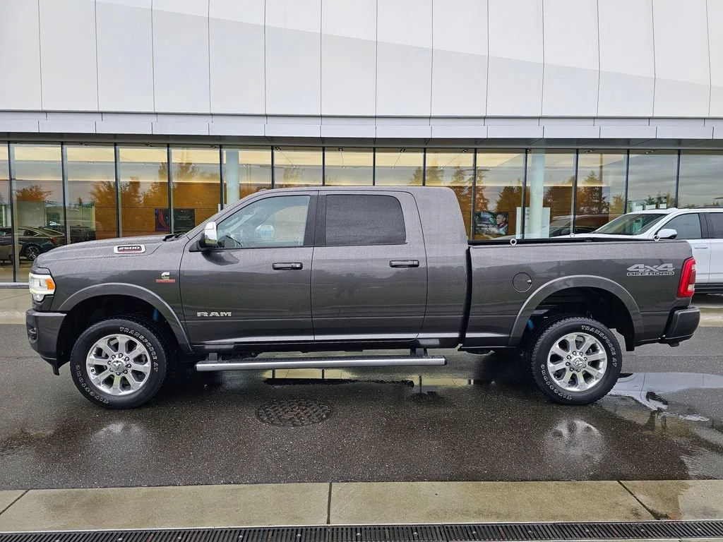 Used 2019  Ram Laramie image 2