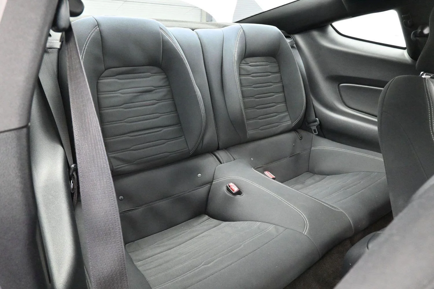 Used 2015 Ingot Silver Ford GT image 30