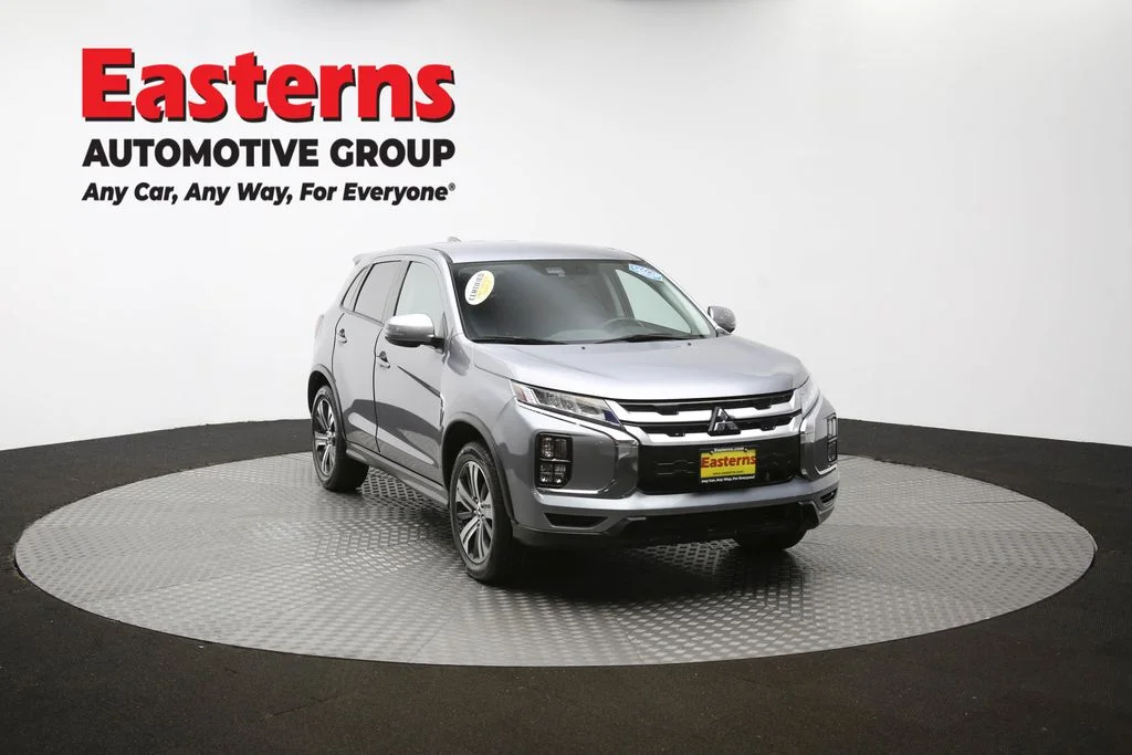 Used 2023 Gray Mitsubishi 2.0 SE image 49