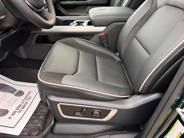 New 2027 Serrano-Green Metallic Exterior Paint RAM Laramie image 21