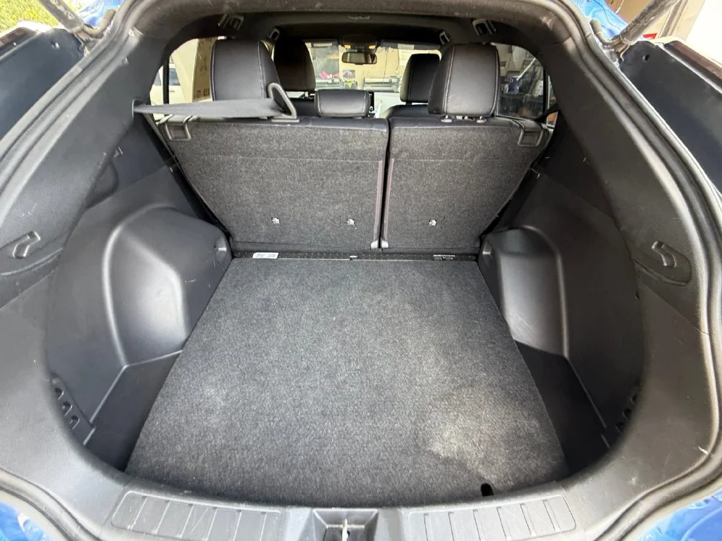 Used 2024  Mitsubishi SE image 19