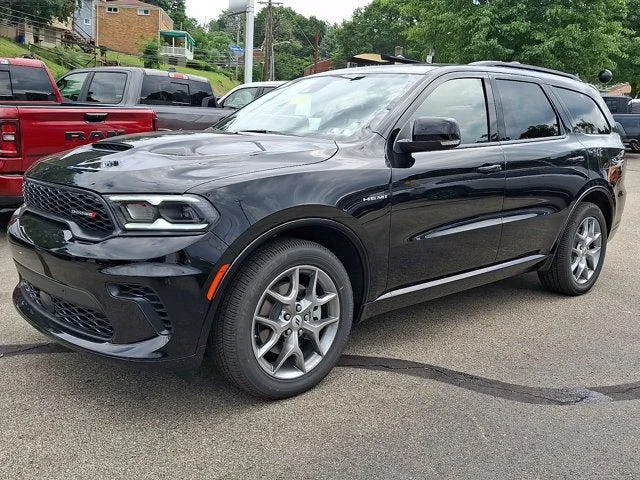 New 2026 Diamond Black Clear-Coat Exterior Paint Dodge GT Plus HEMI V8 image 2