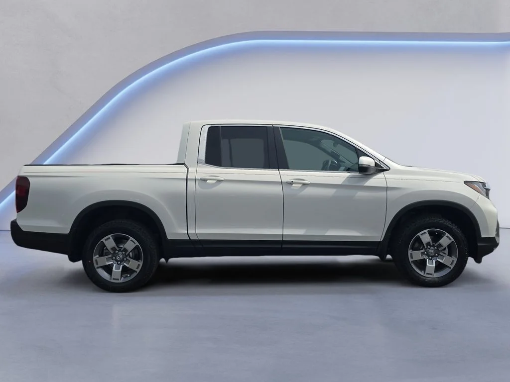 New 2026 Platinum White Pearl Honda RTL image 7