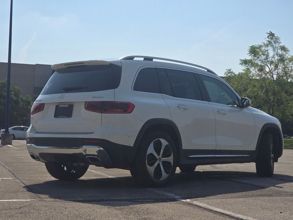 Certified Used 2025 Polar White Mercedes-Benz GLB 250 image 15