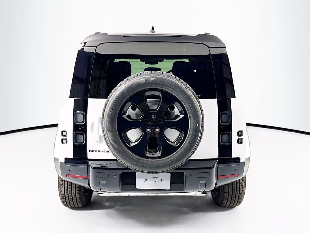 Used 2026 Fuji White Land Rover S image 6