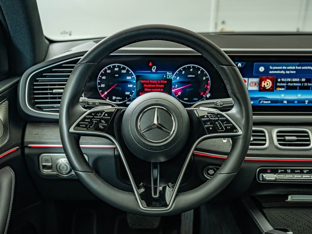 Used 2025 Obsidian Black Metallic Mercedes-Benz GLE 350 image 24