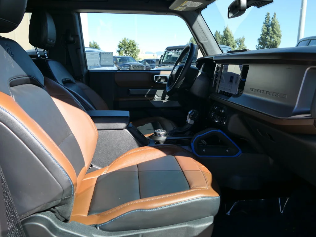 Used 2022 Gray Metallic Ford Outer Banks image 25