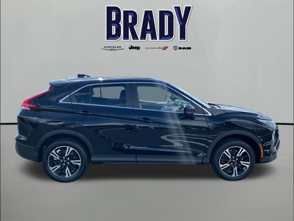 Used 2026 Black Mitsubishi SE image 8