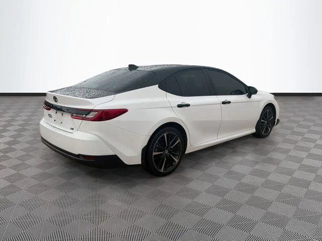 Used 2025 White Toyota LE image 7