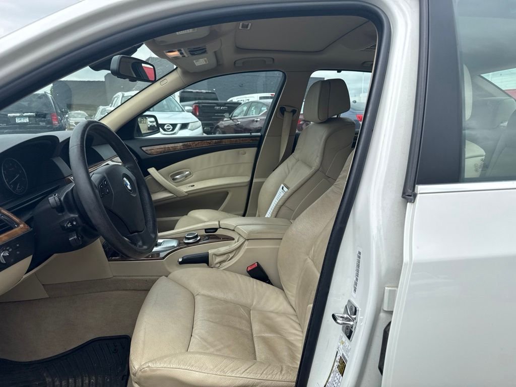 Used 2008 White BMW 535xi image 15