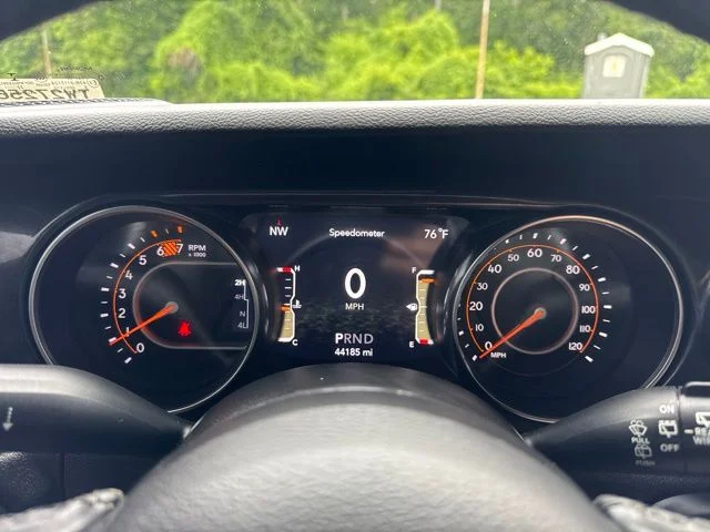 Used 2022 Green Jeep Unlimited Sport Altitude image 26