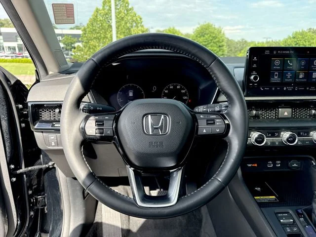 Used 2023 Black Honda EX-L image 14